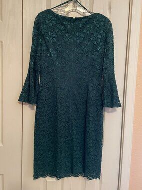 Green lace dress with a touch of sparkle